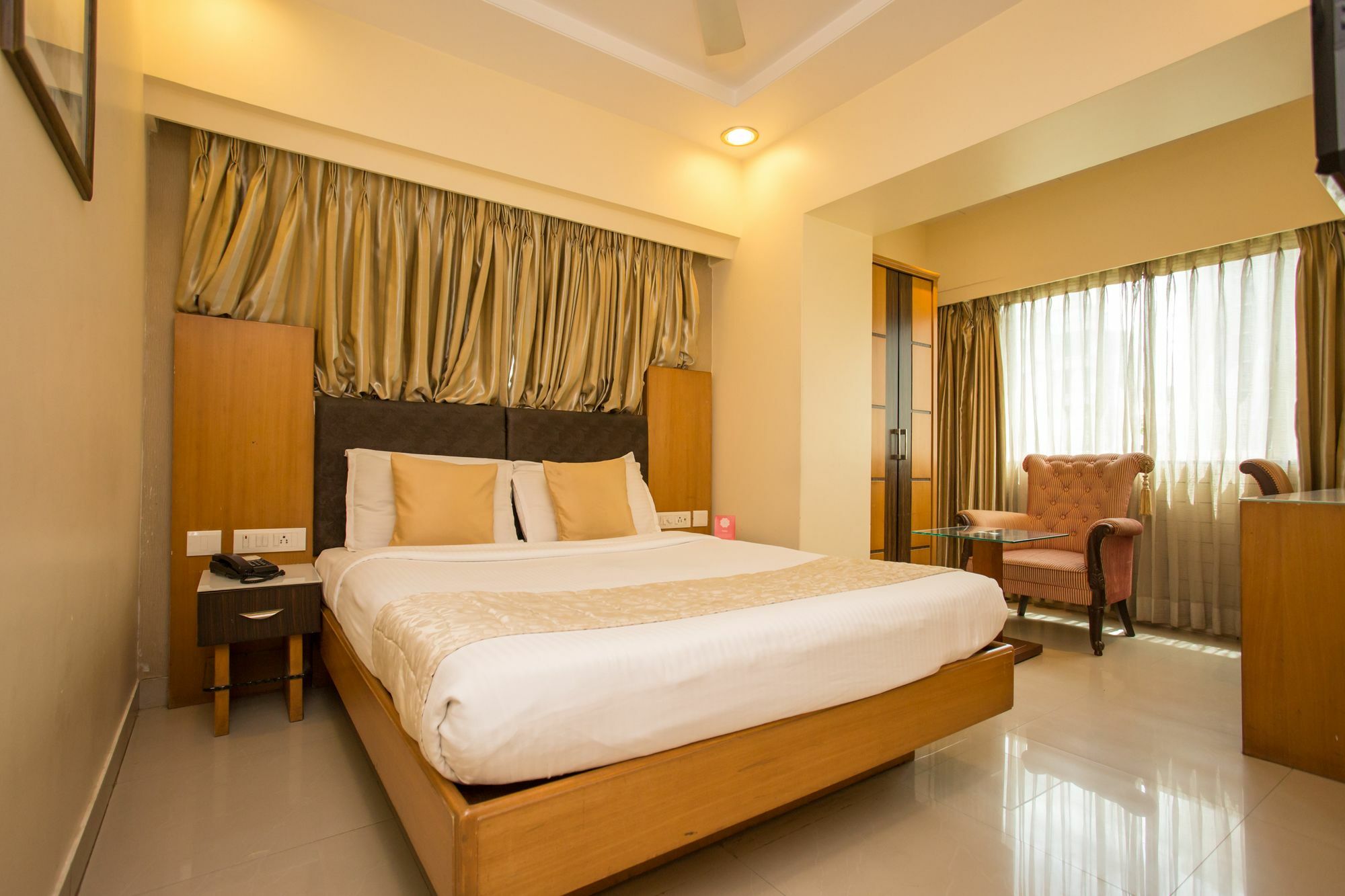 Oyo 10007 Hotel Grace Residency Βομβάη Εξωτερικό φωτογραφία